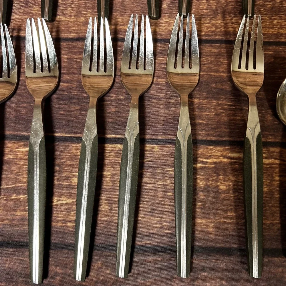 Cosmos Prod Co 1961 Vintage MCM Stainless Flatware 50pc Black Resin Silver Japan